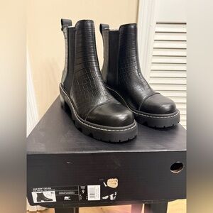 Sorel Black Joan Now Croc-Patterned Chelsea Boots